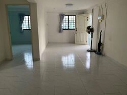 Blk 129 Yio Chu Kang Ville (Ang Mo Kio), HDB 3 Rooms #568124031